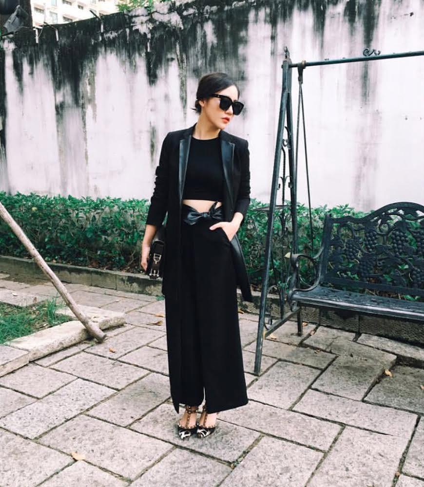 Váy thắt nơ vừa hết hot, chị em lại săn lùng kiểu quần thắt nơ của mẹ để diện thu