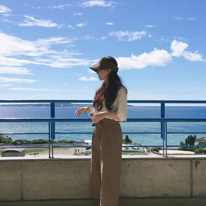 Váy thắt nơ vừa hết hot, chị em lại săn lùng kiểu quần thắt nơ của mẹ để diện thu