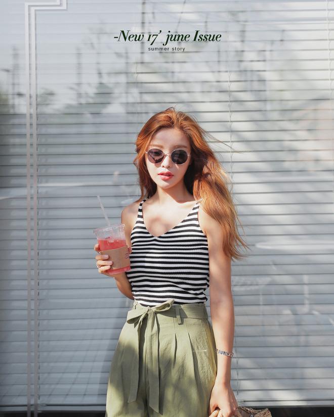 Váy thắt nơ vừa hết hot, chị em lại săn lùng kiểu quần thắt nơ của mẹ để diện thu