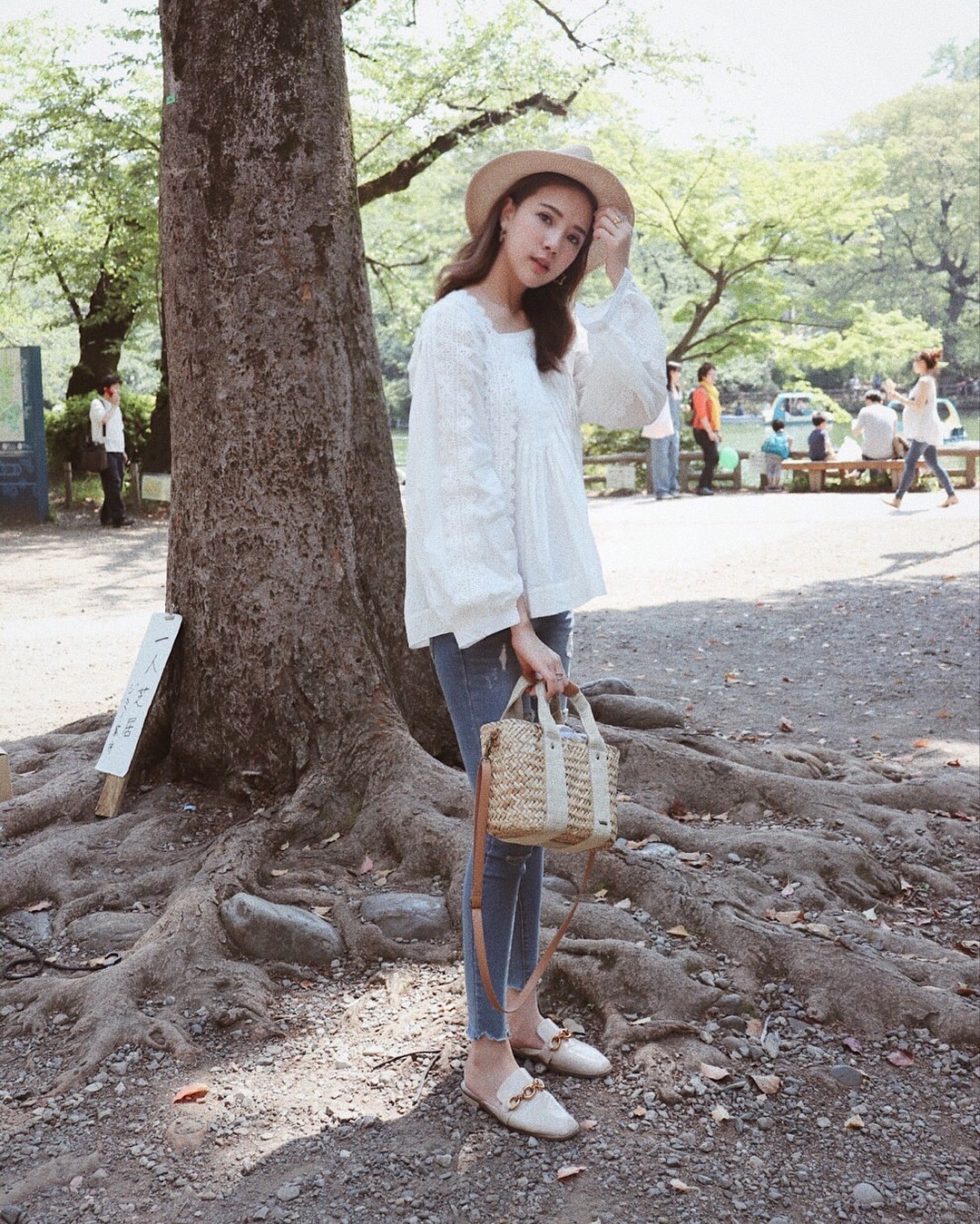 5 công thức biến hóa với quần jeans mà các nàng cứ diện lên là đẹp và chất