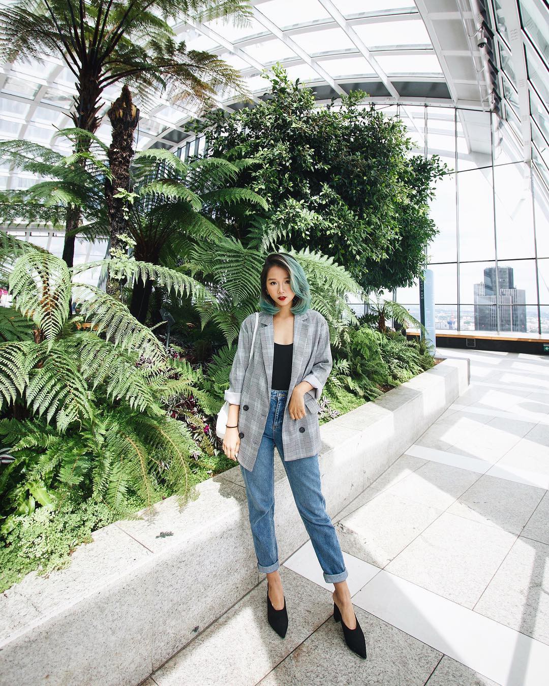 5 công thức biến hóa với quần jeans mà các nàng cứ diện lên là đẹp và chất