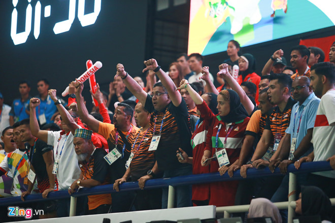 Trọng tài xử ép, võ sĩ Malaysia bỏ cuộc ở chung kết pencak silat