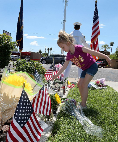 Người Mỹ tiếc thương John McCain