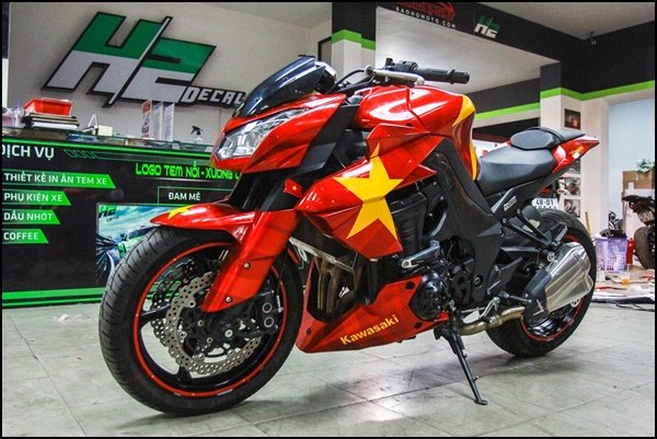 Dàn quái xế, siêu xe thi nhau độ cổ động U23 Việt Nam