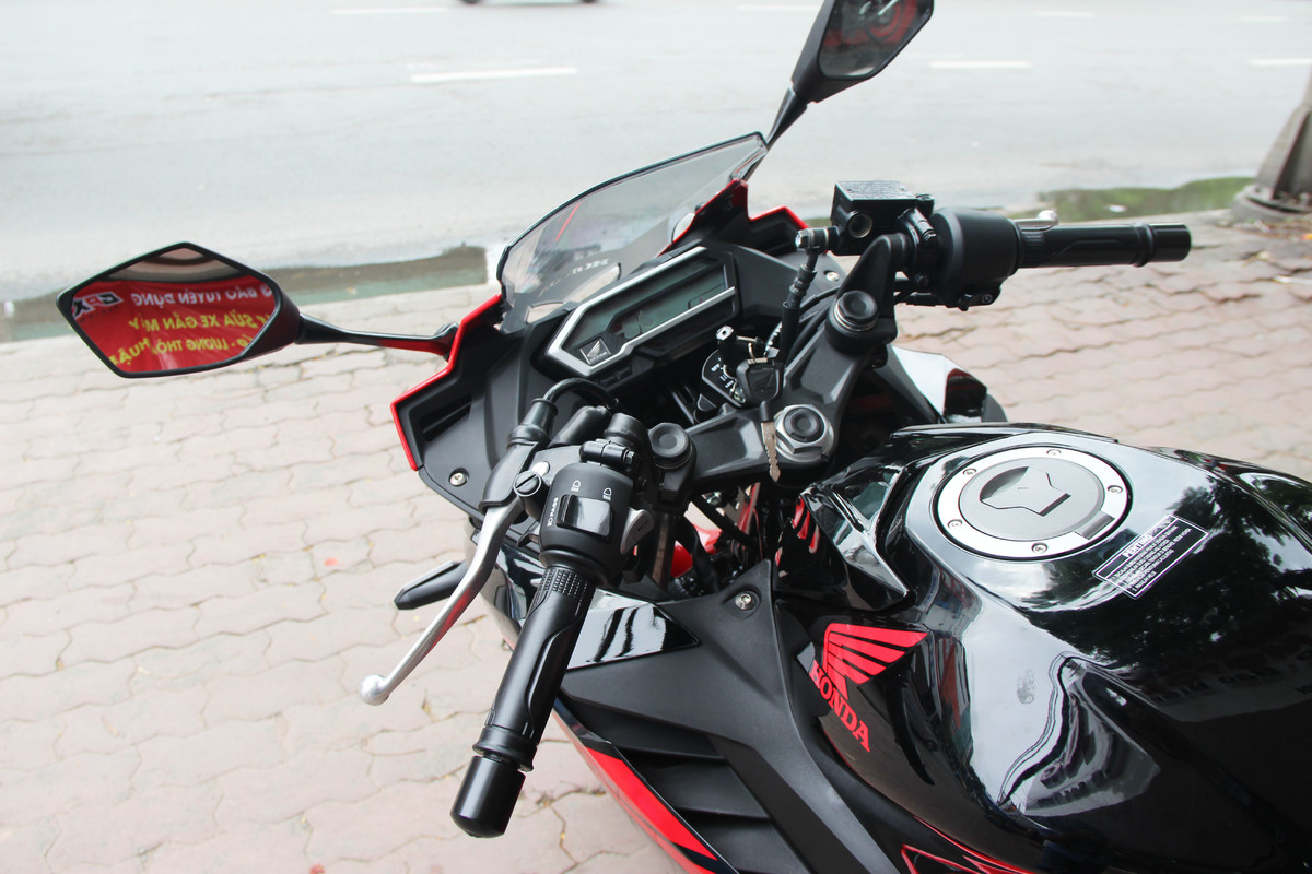 Honda CBR150R 2018 về Việt Nam giá 78 triệu