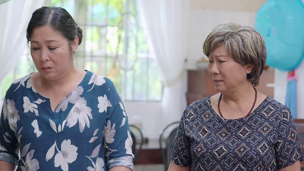 Gạo nếp gạo tẻ tập 49: Bà Mai bật khóc nức nở vì bị coi như osin trong nhà