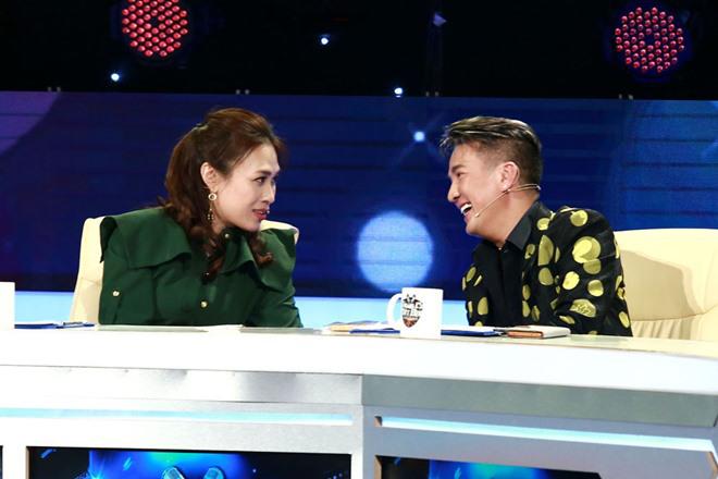 Giọng ca bất bại tập 10: Mỹ Tâm muốn ói khi nhìn Đàm Vĩnh Hưng bắn tim thả thính