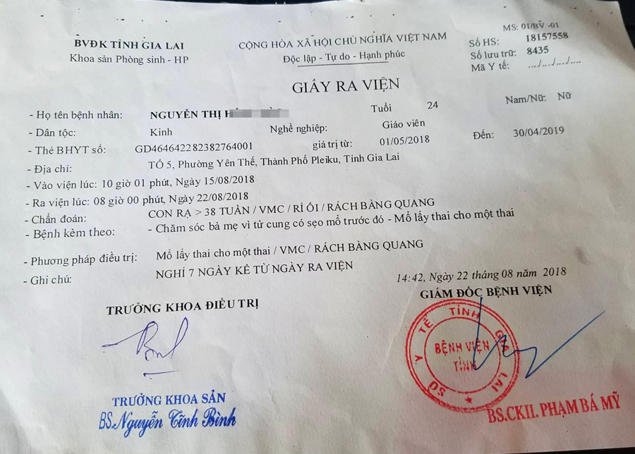 Người nhà khiếu nại vì bác sĩ làm rách bàng quang của sản phụ