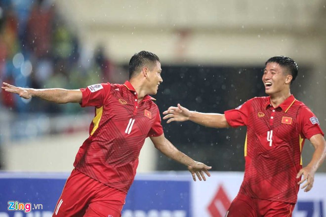 Ông già Anh Đức và cú rướn người làm nên lịch sử