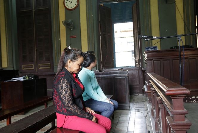 Công an giải thoát 21 cô gái khỏi động quỷ