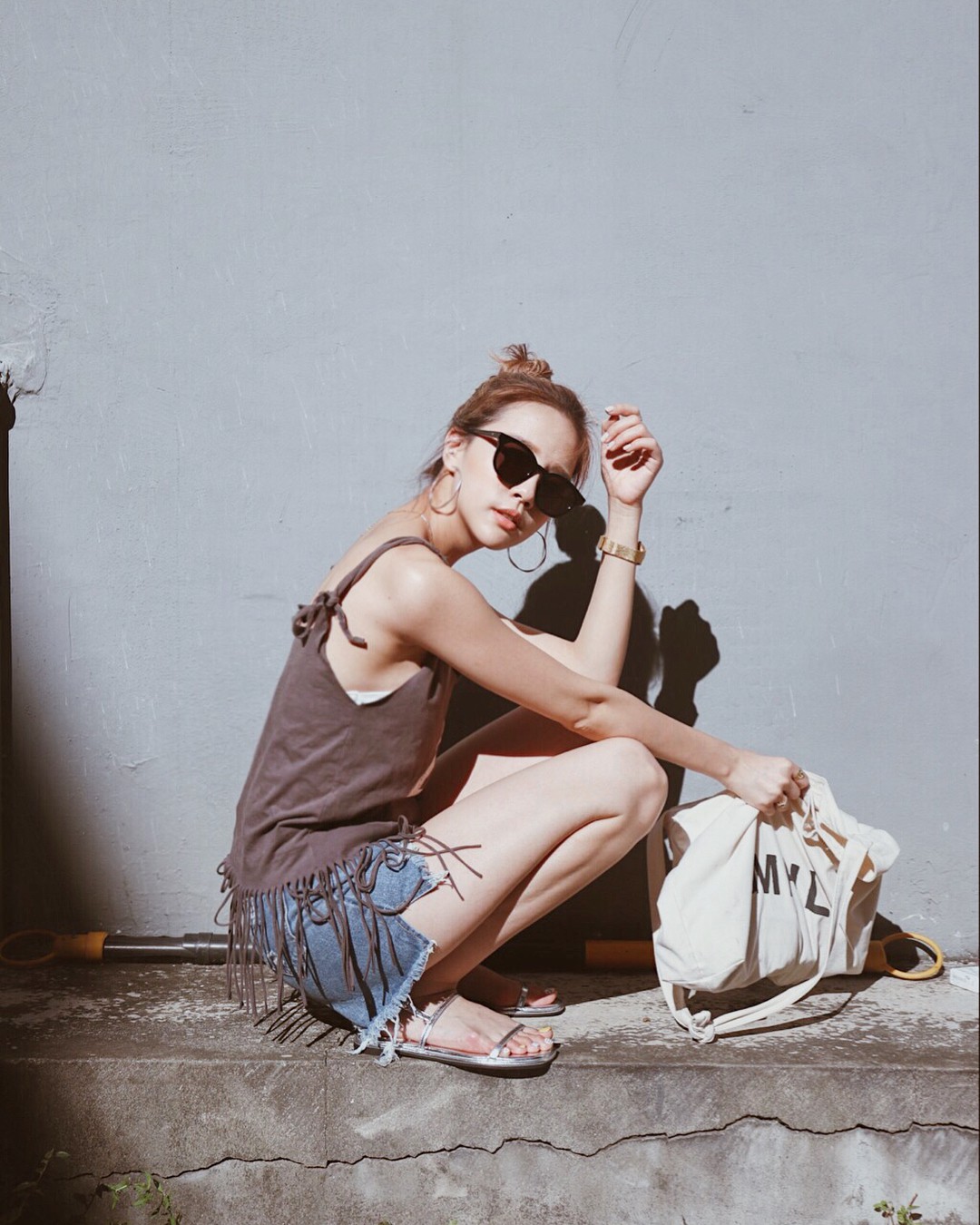 Dù U30 hay U40 thì với 4 tips diện đồ này, các nàng sẽ có ngay vẻ ngoài trẻ hơn cả vài tuổi