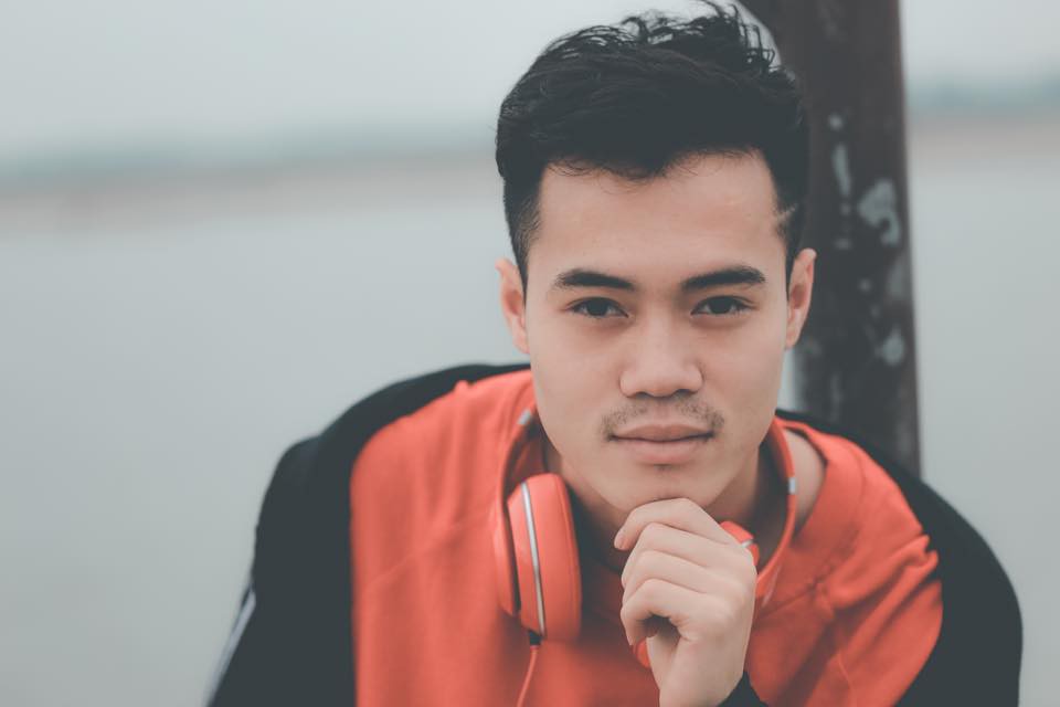 Trước mái tóc vàng đang gây sốt, hóa ra Văn Toàn còn để nhiều kiểu tóc chất nghệ và trendy chẳng kém