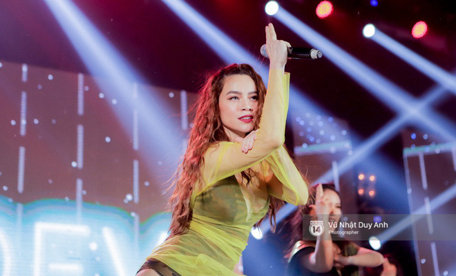 Lý Quí Khánh lên đồ cho Hồ Ngọc Hà sexy quá làm fan lo: Em sợ chị Hà nhảy mạnh lỡ mà lộ 1 phát là toi ngay!