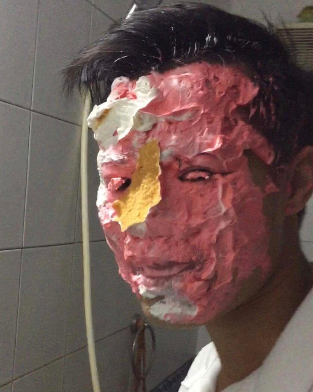 Có một Văn Toàn lầy lội với loạt ảnh sống ảo không giống ai