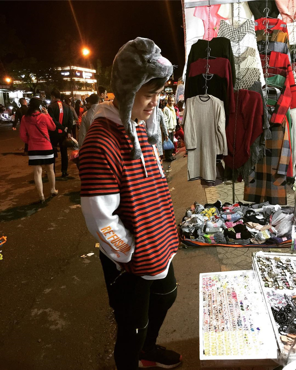 Có một Văn Toàn lầy lội với loạt ảnh sống ảo không giống ai