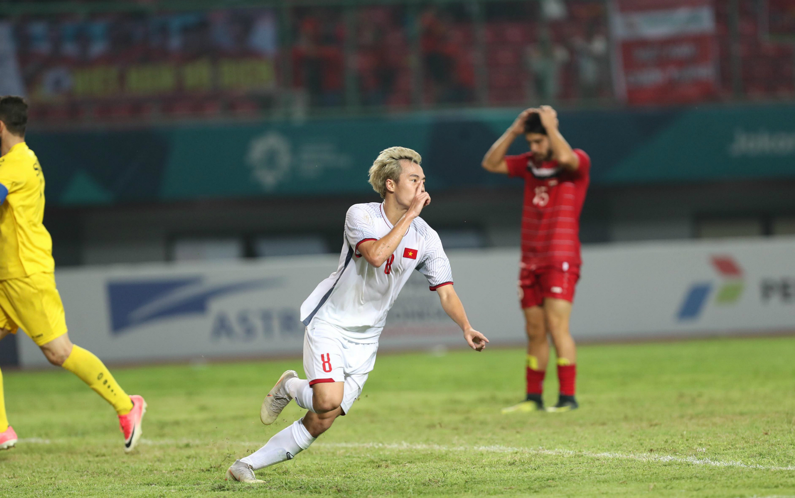 Nụ cười chiến thắng của Việt Nam tại tứ kết ASIAD