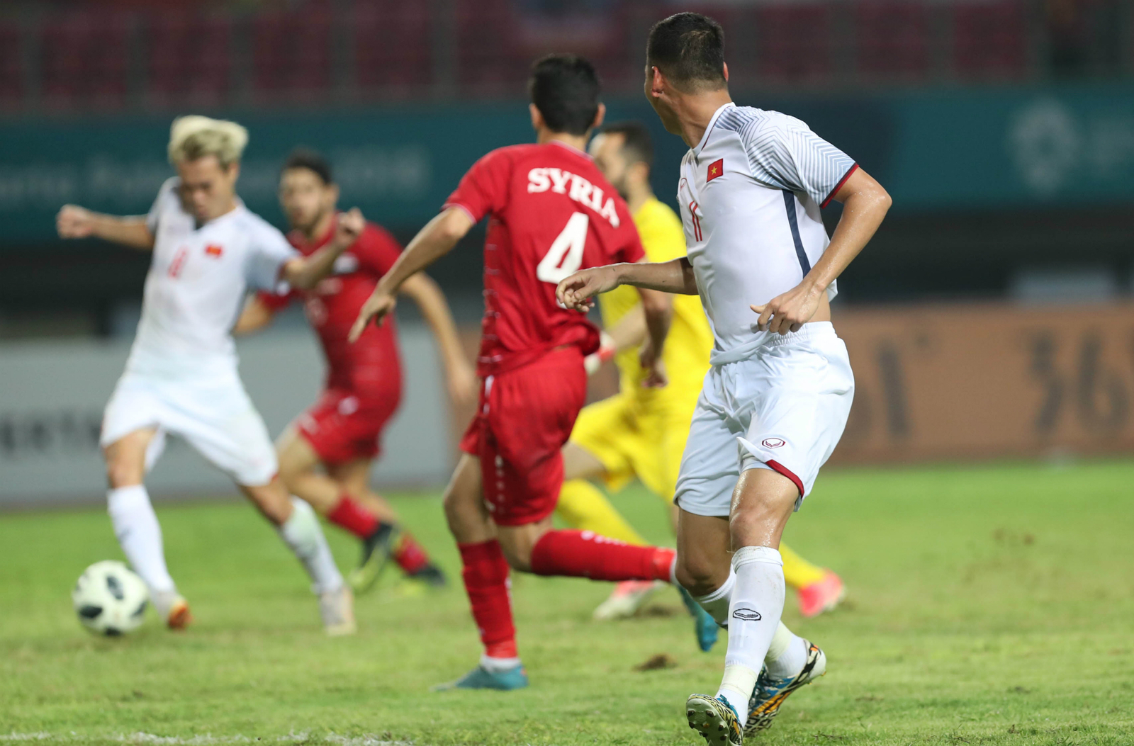 Nụ cười chiến thắng của Việt Nam tại tứ kết ASIAD