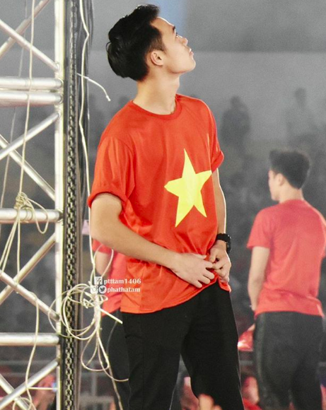 Nguyễn Văn Toàn - chàng cầu thủ vừa ghi bàn thắng lập nên kì tích cho đội tuyển Olympic Việt Nam tại ASIAD là ai?