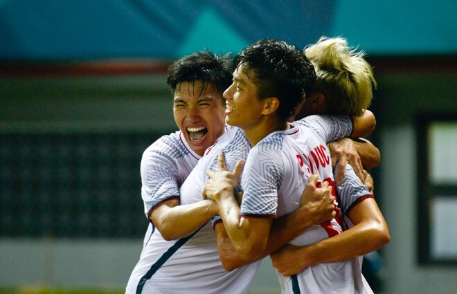 Nở rộ tour 15 triệu đồng sang Indonesia xem trận Việt Nam vs Hàn Quốc