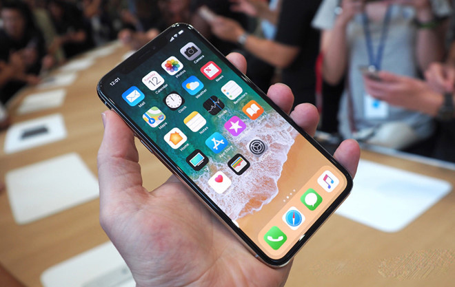 iPhone bán quá tốt, nên Apple sẽ chẳng cần phá cách