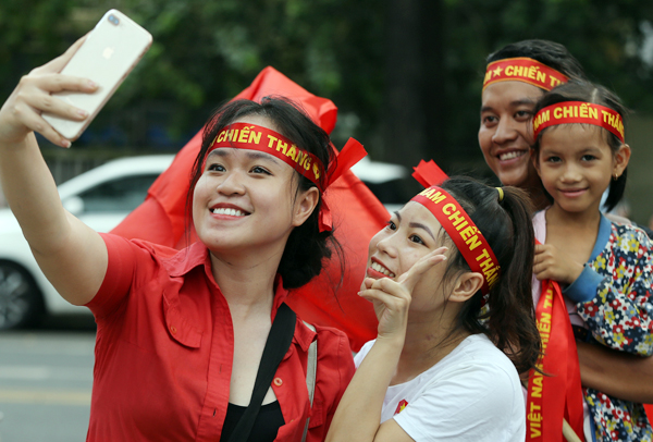 Cảm xúc vui buồn trong trận đấu Việt Nam - Hàn Quốc