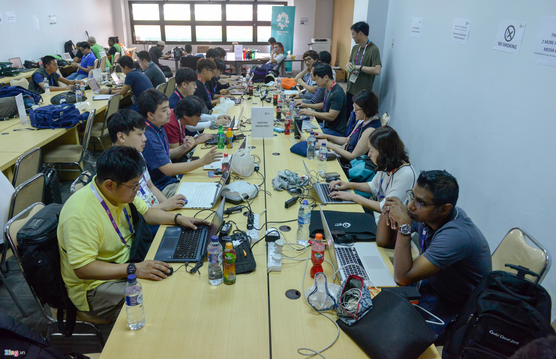 Cảnh sát bảo vệ trận bán kết giữa Olympic Việt Nam và Hàn Quốc