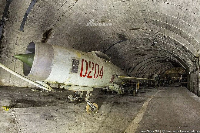 [ẢNH] Kinh ngạc trước khu nghĩa địa chiến đấu cơ Trung Quốc cực lớn tại Đông Âu