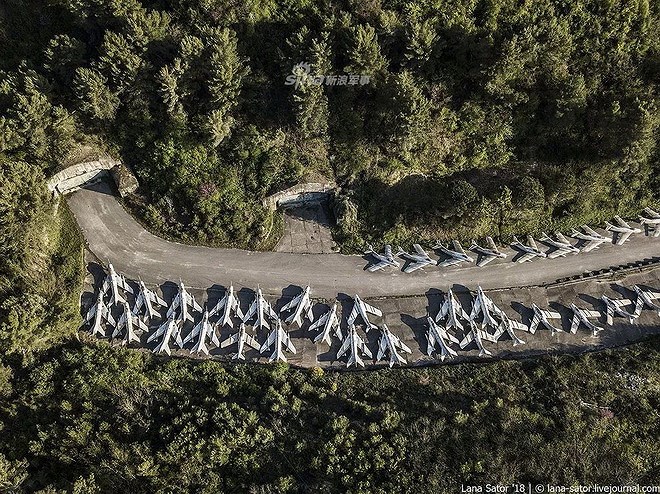 [ẢNH] Kinh ngạc trước khu nghĩa địa chiến đấu cơ Trung Quốc cực lớn tại Đông Âu