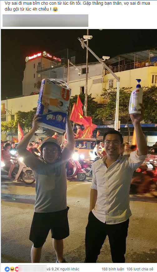 Khoảnh khắc đáng yêu bây giờ mới dám công khai của ông bố lấy cớ đi mua bỉm cho con mà sa chân vào team đi bão U23