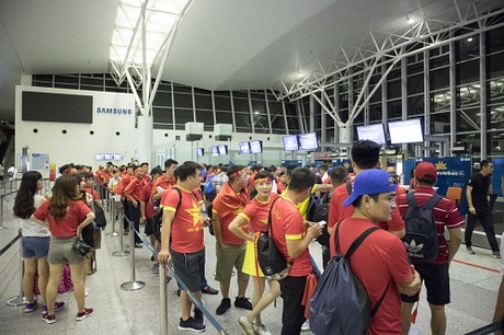 Tour đi Indonesia xem Olympic Việt Nam bán hết sạch trong 24 giờ