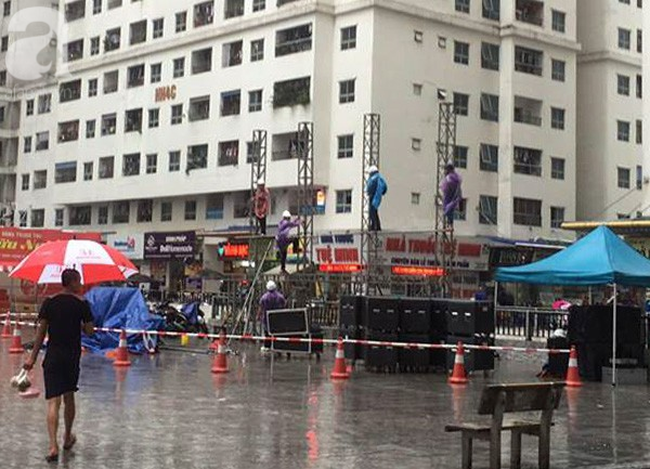 Cư dân chung cư HH Linh Đàm góp từng đồng thuê màn LED cỡ lớn cổ vũ Olympic Việt Nam đá bán kết ASIAD 2018