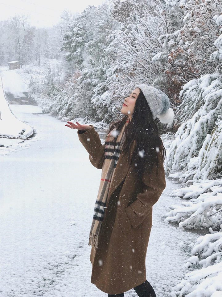 Bạn gái sống ở Mỹ xinh đẹp của cầu thủ Minh Vương