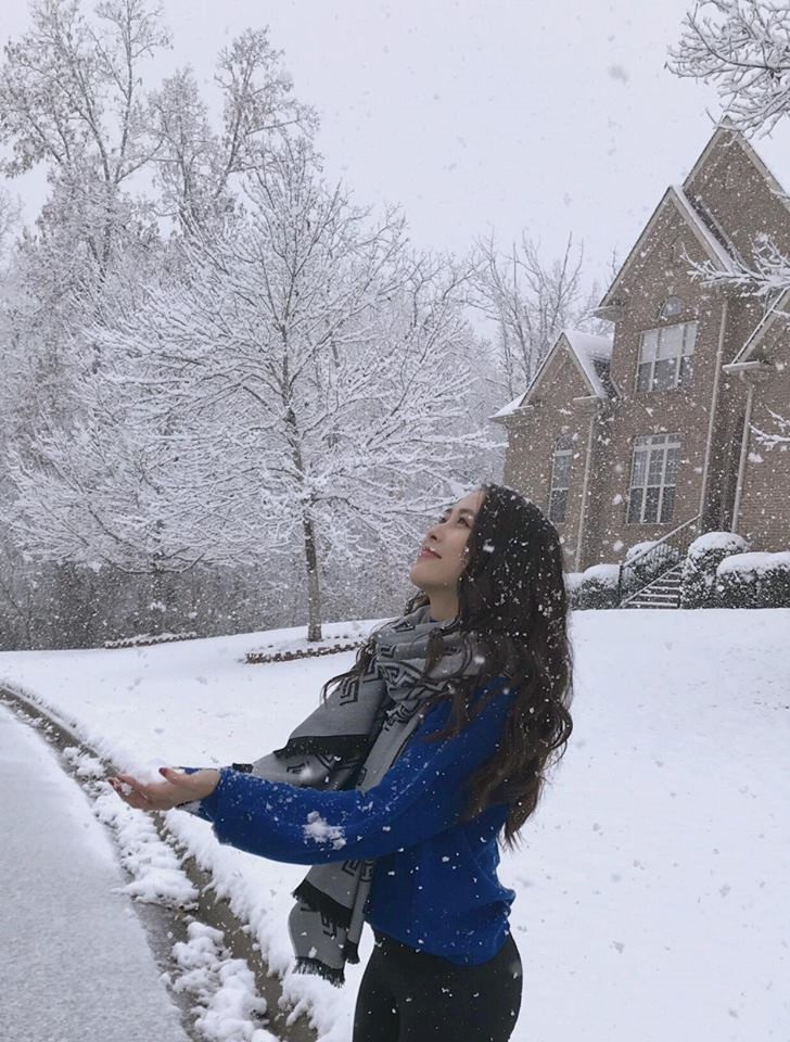 Bạn gái sống ở Mỹ xinh đẹp của cầu thủ Minh Vương