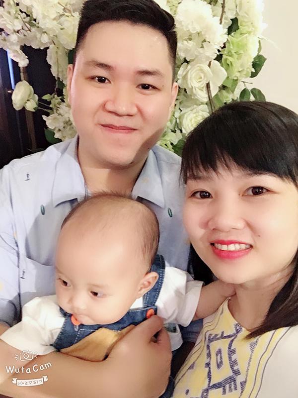 Tìm ra danh tính em bé Việt giống hệt HLV Park Hang Seo, nhìn ảnh bố đẻ mà bất ngờ!