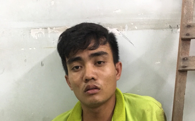 50 cảnh sát cơ động và 10 chó nghiệp vụ vây bắt tên cướp ở Sài Gòn