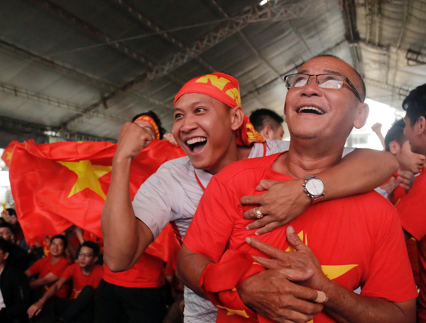 Cảm xúc vui buồn trong trận đấu Việt Nam - Hàn Quốc