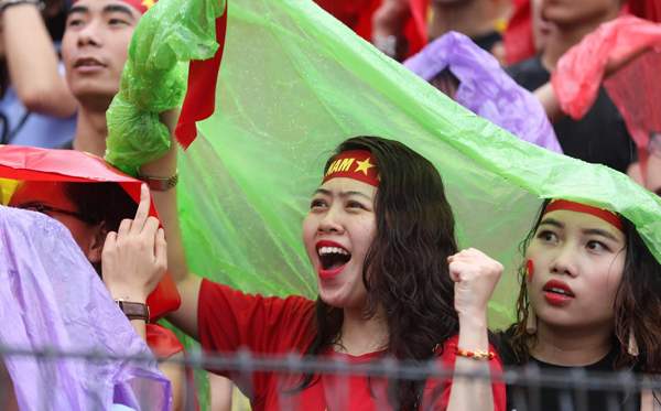 Cảm xúc vui buồn trong trận đấu Việt Nam - Hàn Quốc