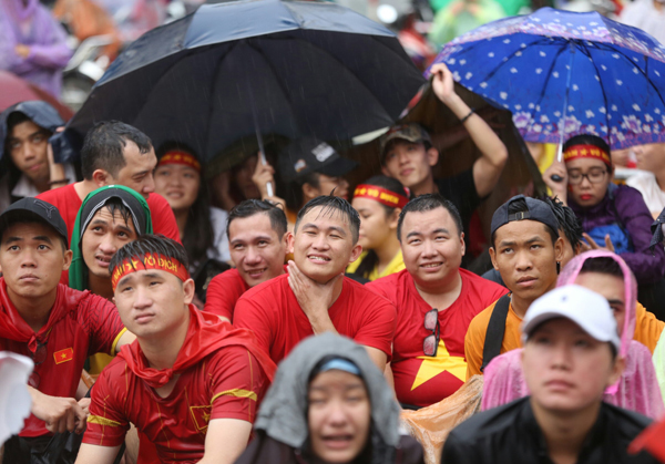 Cảm xúc vui buồn trong trận đấu Việt Nam - Hàn Quốc