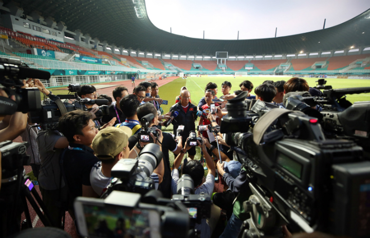 Việt Nam - Hàn Quốc: Cuộc chiến cho giấc mơ lớn