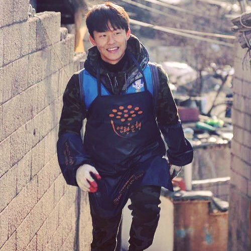 Chân dung Messi Hàn 2 lần ghi bàn vào lưới Việt Nam: Thần đồng bóng đá 20 tuổi, em út nhắng nhít đáng yêu của tuyển Olympic Hàn Quốc