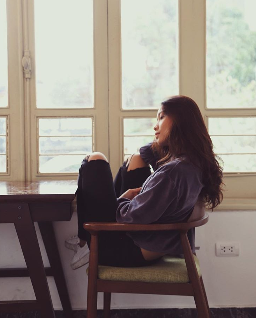 Hot girl bóng rổ RMIT: Trung phong cao 1m72 nổi bật trên sân đấu, ngoài đời chất miễn bàn!