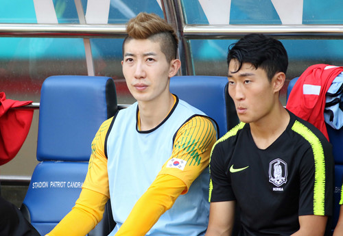 Hàn Quốc phập phồng lo lắng ở vị trí thủ môn