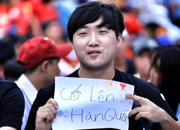 Cảm xúc vui buồn trong trận đấu Việt Nam - Hàn Quốc