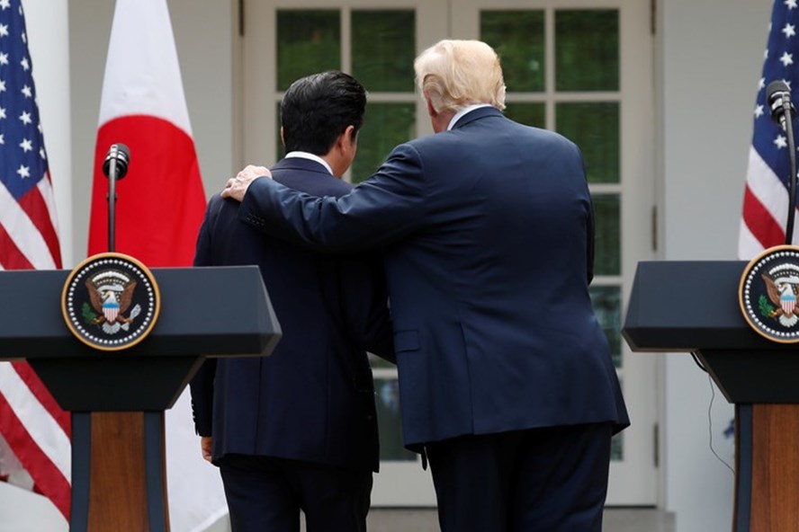 Nhật Bản phủ nhận Tổng thống Trump nhắc đến Trân Châu Cảng trong cuộc gặp Thủ tướng Abe