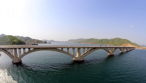 Giấc mơ về tàu cao tốc nối Triều Tiên với thế giới của Kim Jong-un