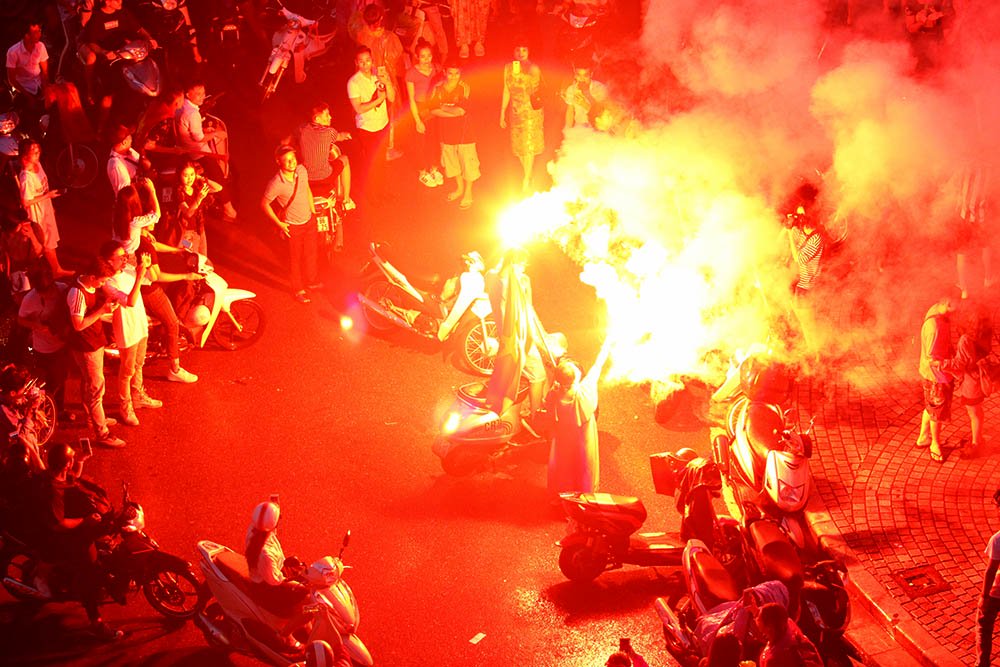 U23 Việt Nam thua U23 Hàn Quốc, đội mưa đi bão quên lối về