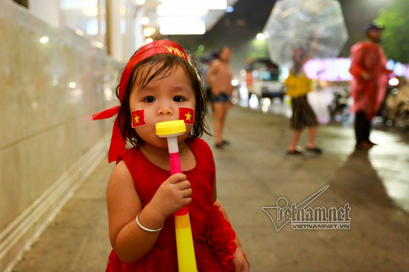 U23 Việt Nam thua U23 Hàn Quốc, đội mưa đi bão quên lối về