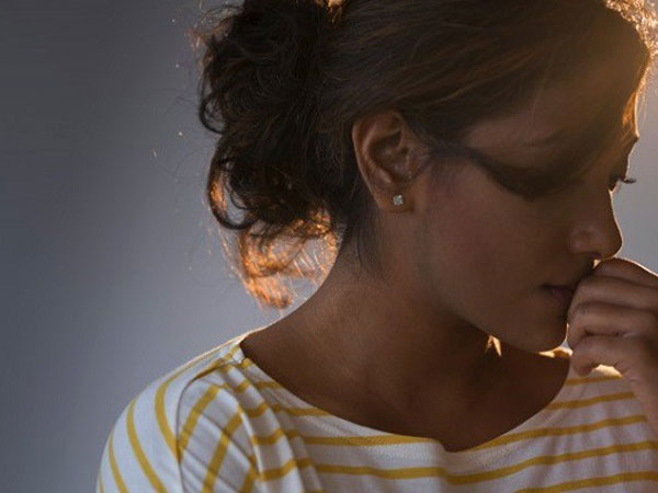 Đi bắt quả tang chồng cùng chị gái, tôi bàng hoàng nhận ra tình địch của chị là người mà có chết tôi cũng không thể tưởng