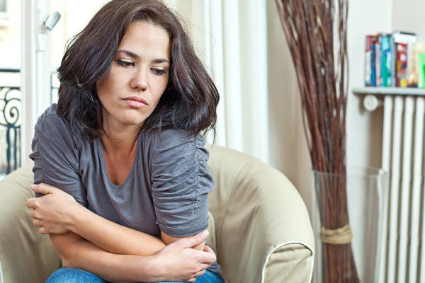 Đi bắt quả tang chồng cùng chị gái, tôi bàng hoàng nhận ra tình địch của chị là người mà có chết tôi cũng không thể tưởng