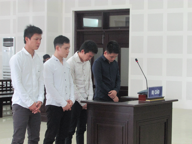 Giải quyết mâu thuẫn giúp mẹ, con trai lãnh án 9 năm tù giam